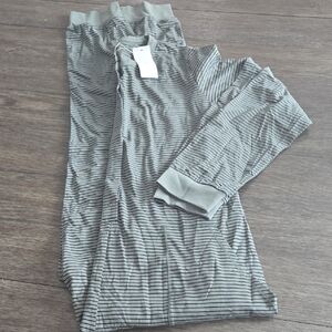 Women's Striped Long-Sleeve Pajama Set in Army Green And Black